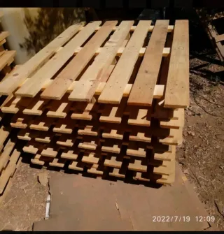 Paños de palet desmontadas