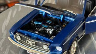 Ford Mustang 428 1968 Cobra Jet escala 1:18