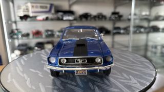 Ford Mustang 428 1968 Cobra Jet escala 1:18