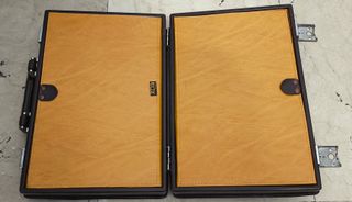 Maletín sanitario de piel marrón