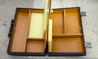 Maletín sanitario de piel marrón