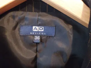 Chaqueta Adolfo Domínguez raya diplomática Talla S