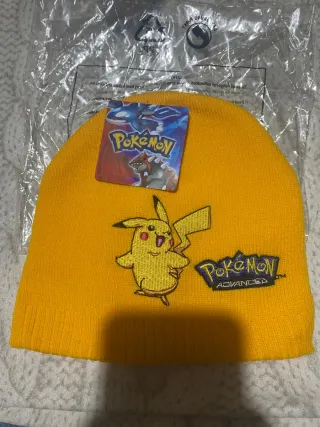 Cappello invernale Pokémon giallo