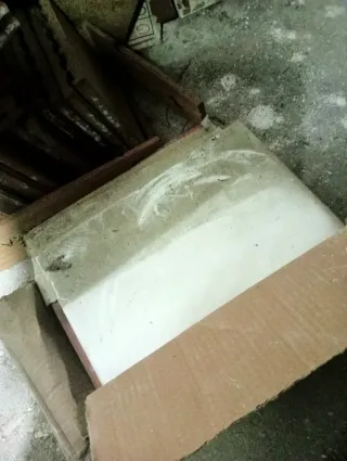 Baldosas de jardín y vivienda