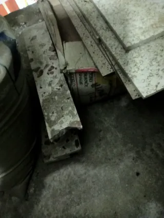 Baldosas de jardín y vivienda