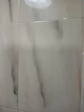 Baldosas de jardín y vivienda