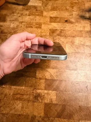 iPhone 15 128GB - Salud Batería 87%