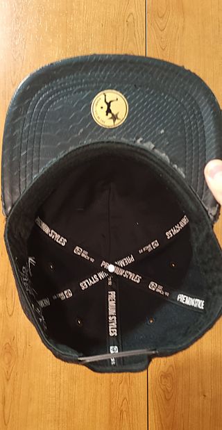 Gorra Supreme original broche strapback.