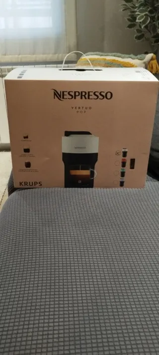 Cafetera Nespresso Vertuo Pop Nueva