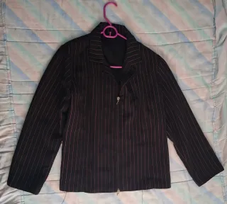 Traje Americana rayas finas negra y rosa+ pantalon