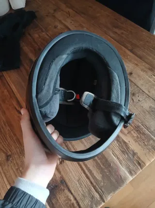 Casco de moto JFM negro con visera