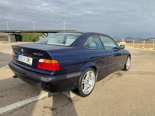 BMW 323i e36 automatico