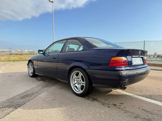 BMW 323i e36 automatico