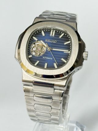 Reloj Seiko MOD tipo Nautilus Open Heart Azul