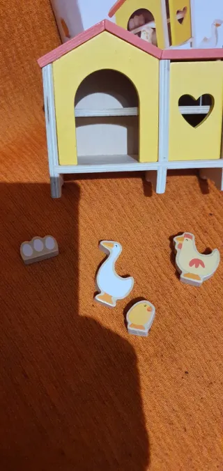 Casa de muñecas gallinero