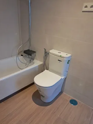 Fontanero profesional juan daniel tel..642270647