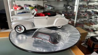 Lincoln Zephyr 1939 Signature escala 1:18