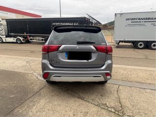 mitsubishi outlander hybrido