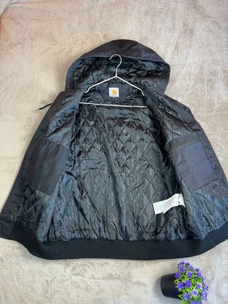 Chaqueta Carhartt Negra con Cremallera