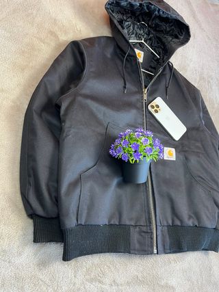 Chaqueta Carhartt Negra con Cremallera