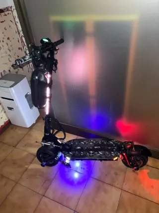 Patinete Eléctrico con Luces LED