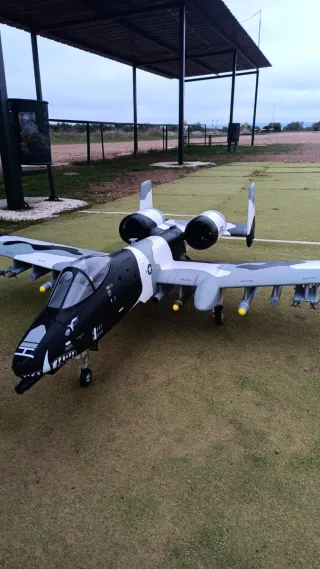 Avión RC A10 Thunderbolt V2 FMS Twin 70mm