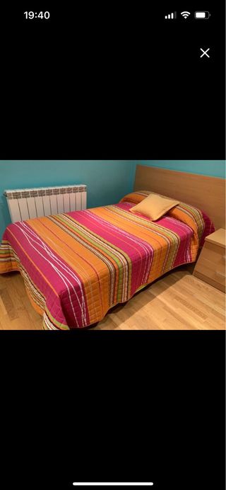 Colcha naranja y rosa cama de 90.    2 disponibles