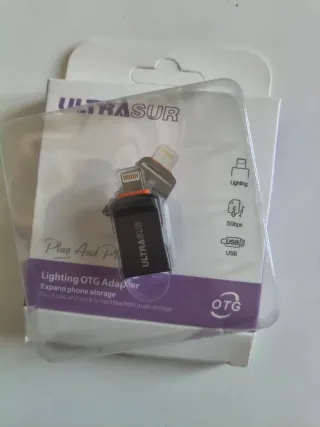 iPhone Lightening to USB adaptor OTG