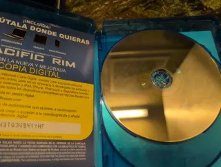Pacific Rim 3D + 2 Discos Bluray