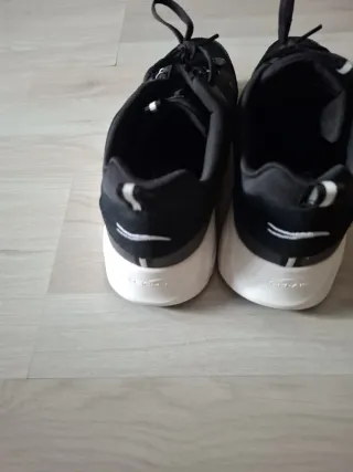 Zapatillas unisex negras