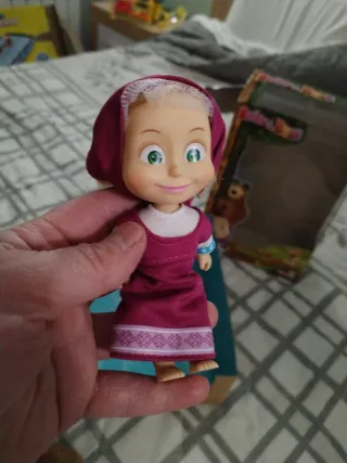 Masha y el Oso Peluche y Muñeca