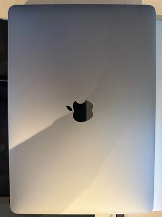 MacBook Pro 2020 i7 32GB 1TB