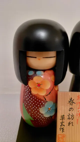Set 2 Kokeshi Giapponesi Haru no Otozure