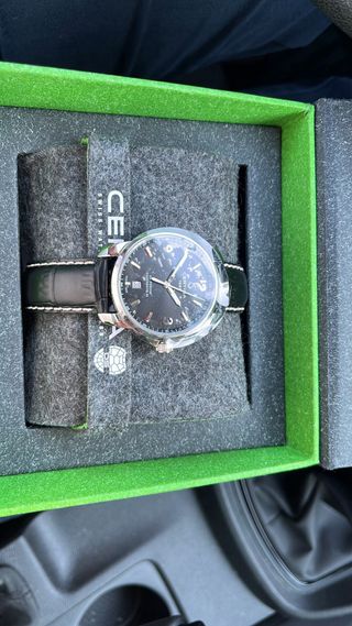 Reloj Automático Suizo