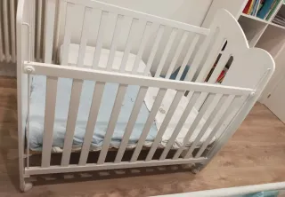 Cuna Micuna Wonderful Corazón Azul + cuna de viaje