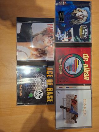 Lote de CDs variados Pop y electrónica