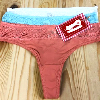 Tanga de encaje sin usar