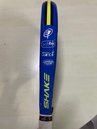Pala de pádel Bullpadel Shark 38