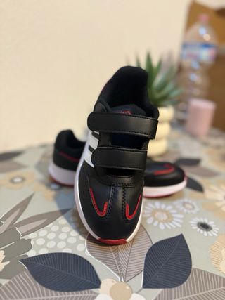 Scarpe Adidas Bambino Velcro Nero Rosso