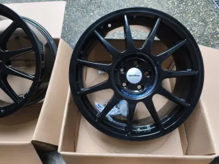 Llantas tipo Speedline Turini 17 (4 unidades)