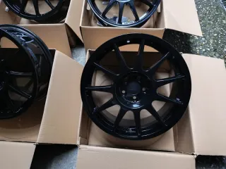 Llantas tipo Speedline Turini 17 (4 unidades)