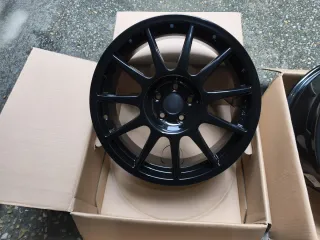 Llantas tipo Speedline Turini 17 (4 unidades)