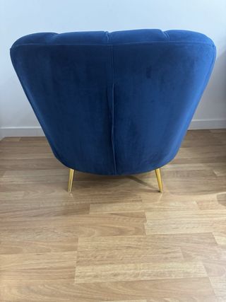 Sillón azul terciopelo patas doradas