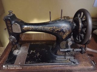 Máquina de coser Singer antigua