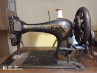 Máquina de coser Singer antigua
