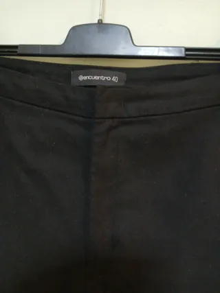 Pantalón pitillo negro Encuentro