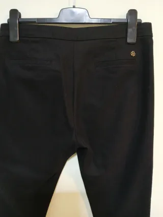 Pantalón pitillo negro Encuentro