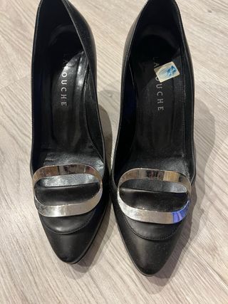 Zapatos de tacón Latouche negros y plateados