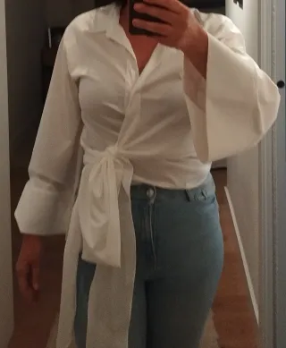 Camisa Pompelin Cruzada Mangas Anchas Blanca