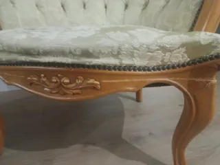 Sillones Descalzador Isabelino Madera y Tela